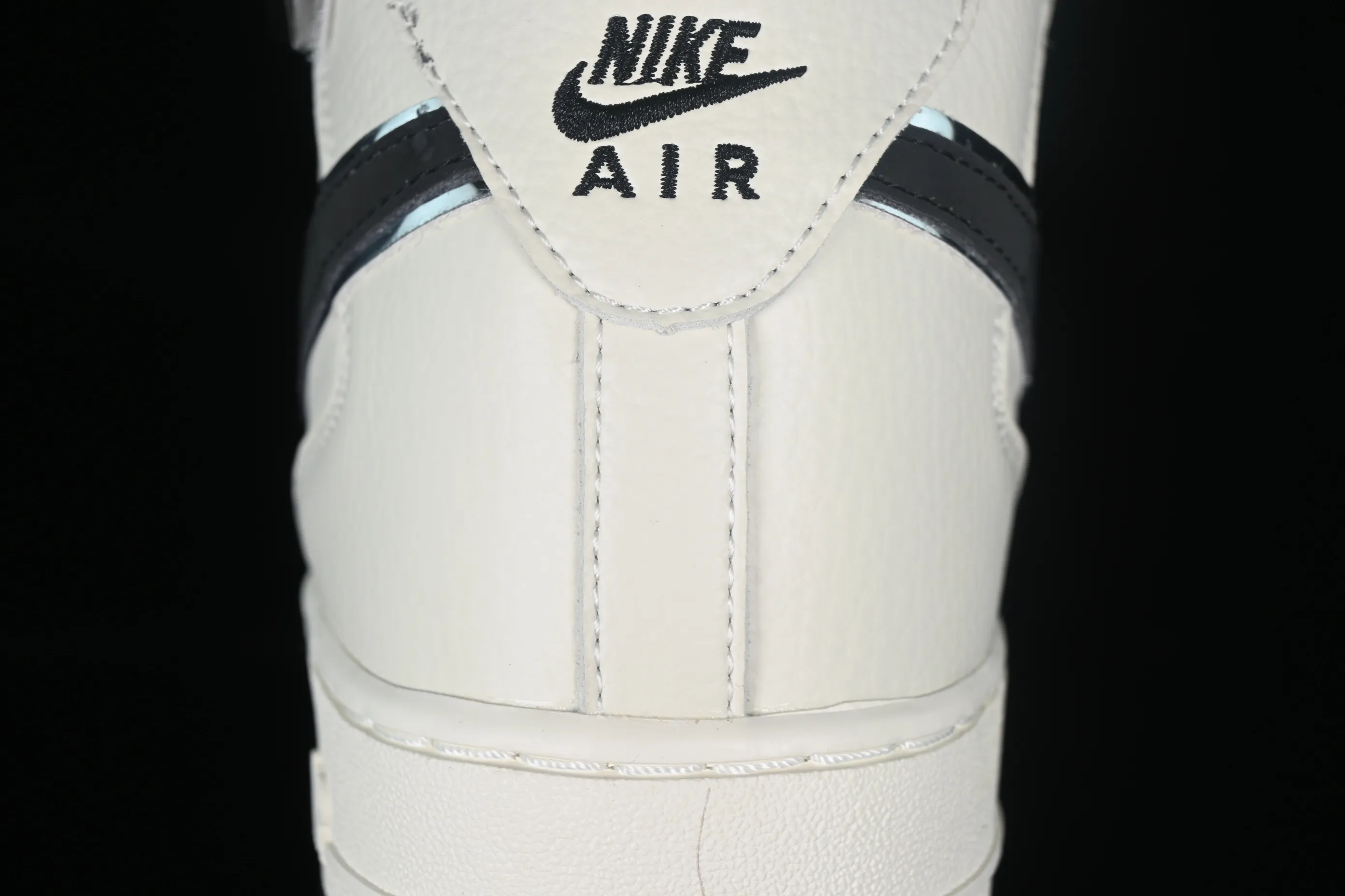 All categories Nk Air Force 1 Air Force series Nk Air Force 1 Mid Air Force mid-top Nk Air Force 1'07 Mid Beige and black two-color bottom Starry Air Force One mid-top casual sneakers XL0236-236